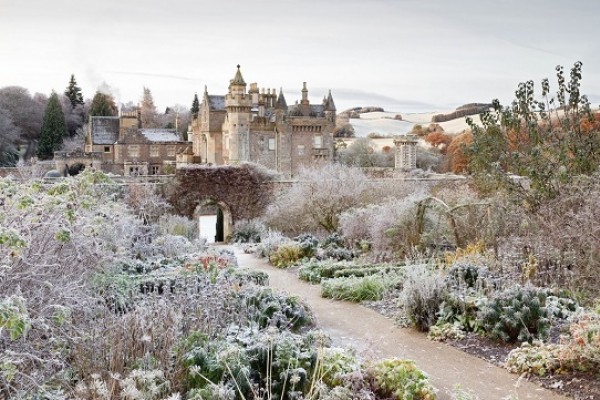 Abbotsford House and Gardens in Winter