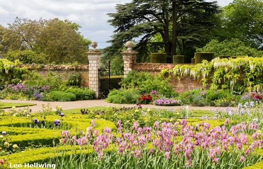 Doddington Hall Gardens 