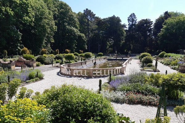 Easton Lodge Garden