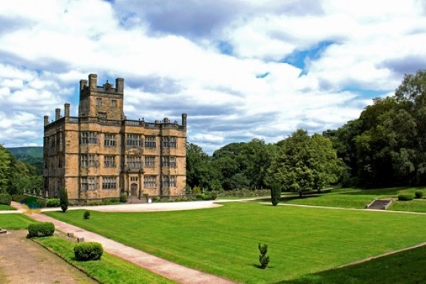 Gawthorpe Hall Gardens