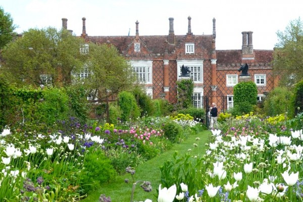 Helmingham Hall Gardens