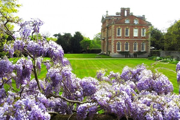 Kingston Bagpuize House Garden