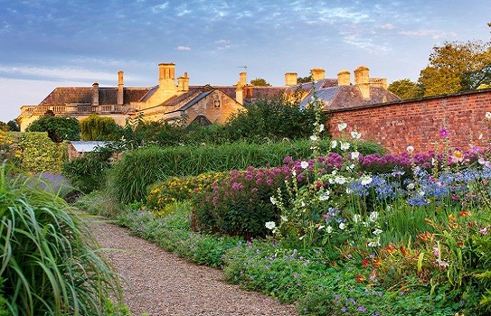 Lamport Hall Garden