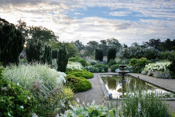 Loseley Park - The White Garden
