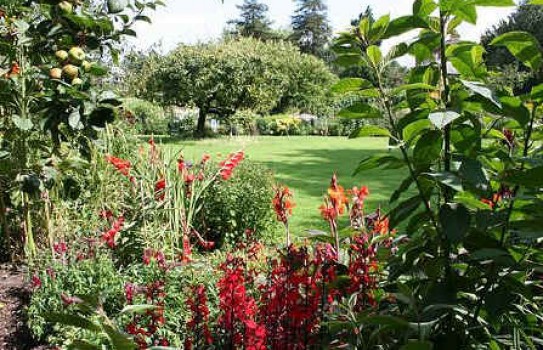 Peckover House Gardens