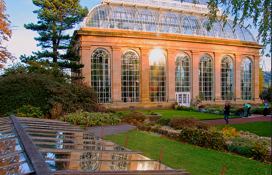 are dogs allowed in edinburgh botanic gardens