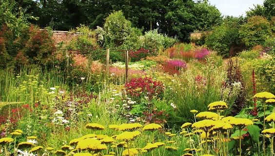 Cambo Gardens, nr St Andrews, and hotels - Great British Gardens