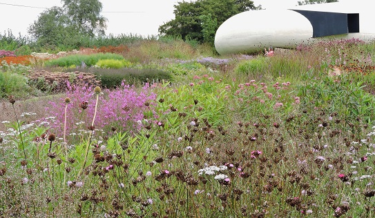 hauser-wirth-garden-oudolf